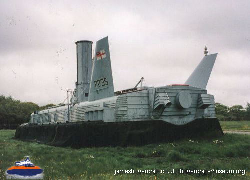 BH7 being moved to The Hovercraft Museum -  (credit: The <a href='http://www.hovercraft-museum.org/' target='_blank'>Hovercraft Museum Trust</a>).